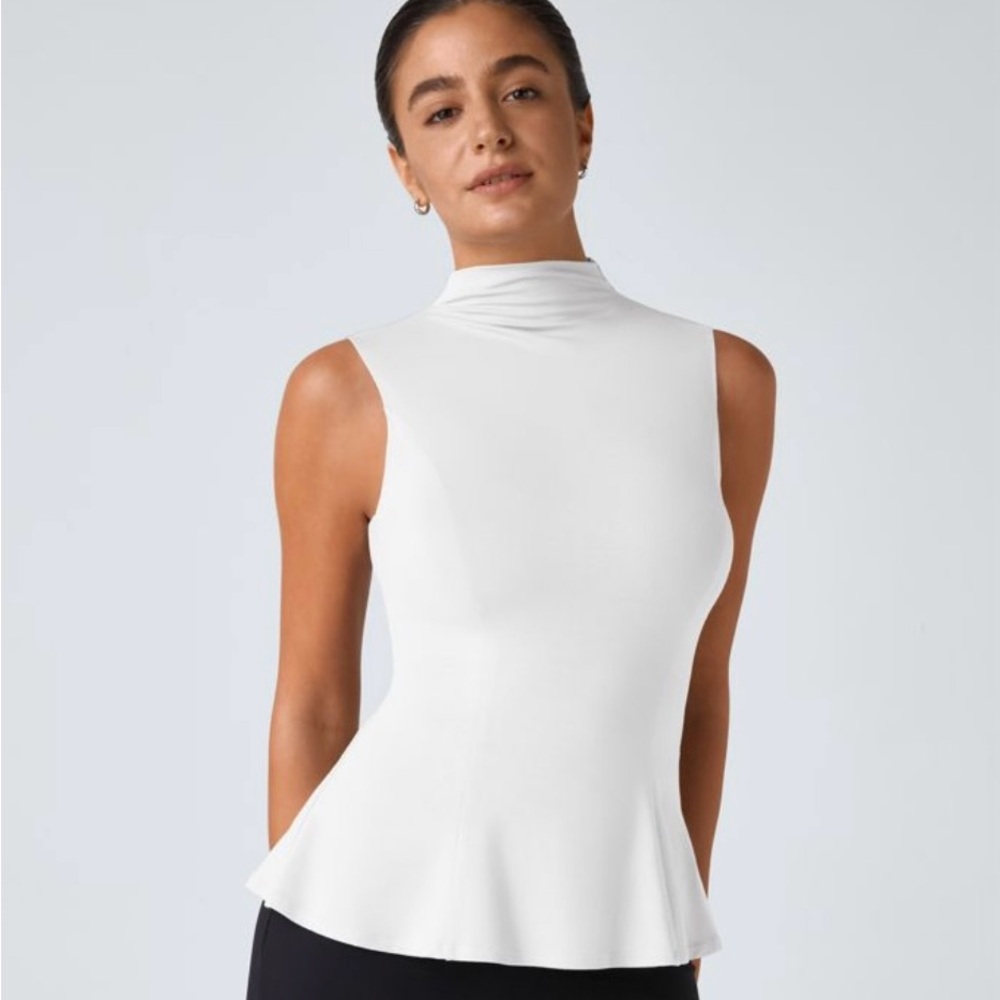 HALARA White Sleeveless Peplum Blouse